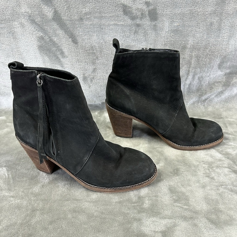 Dolce Vita Booties Women's 10 Black Suede Zip Closure